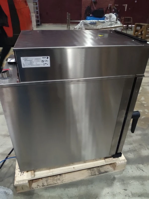 S01_Пароконвектомат FAGOR K-APW-101-E LW R K, электрический, бойлерный, 10 уровней
